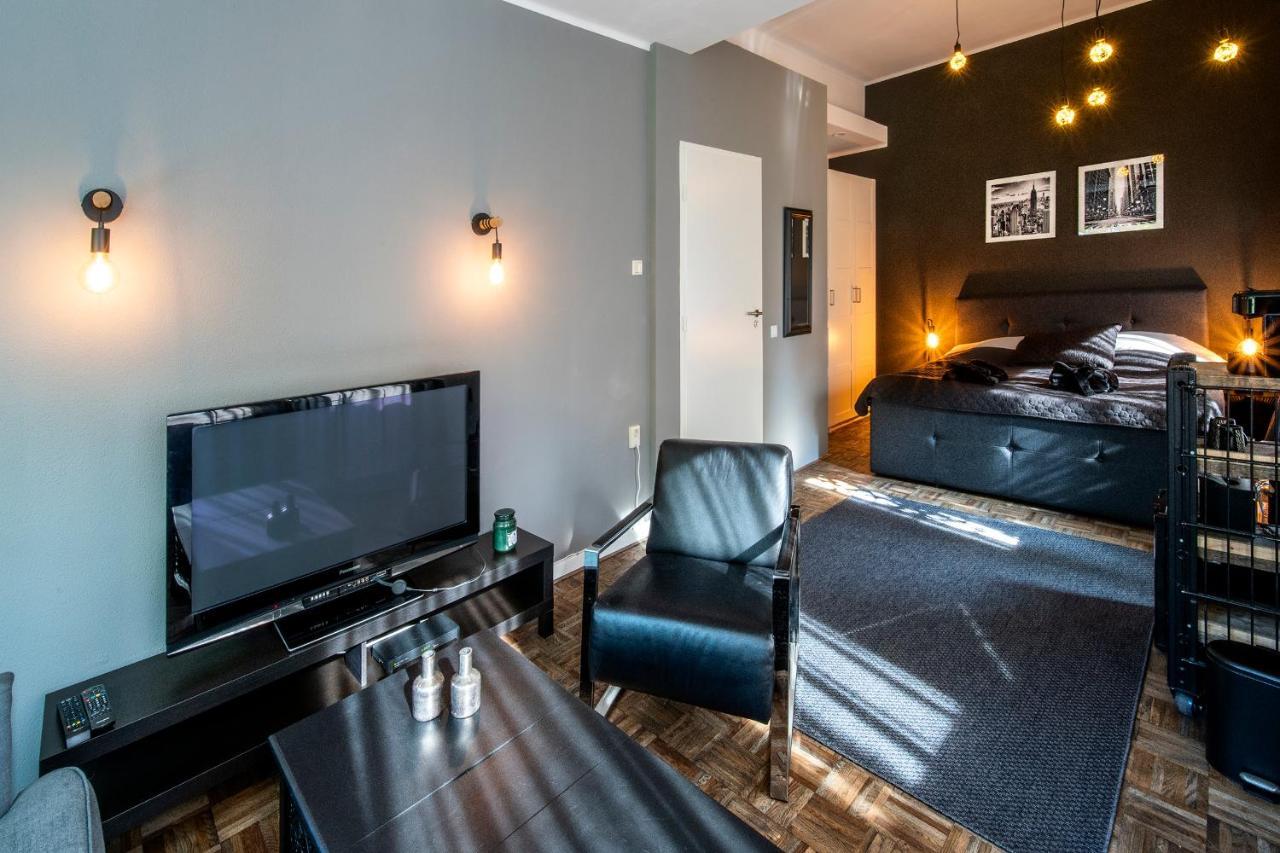 Hush Bed & Breakfast Χέλμοντ Εξωτερικό φωτογραφία