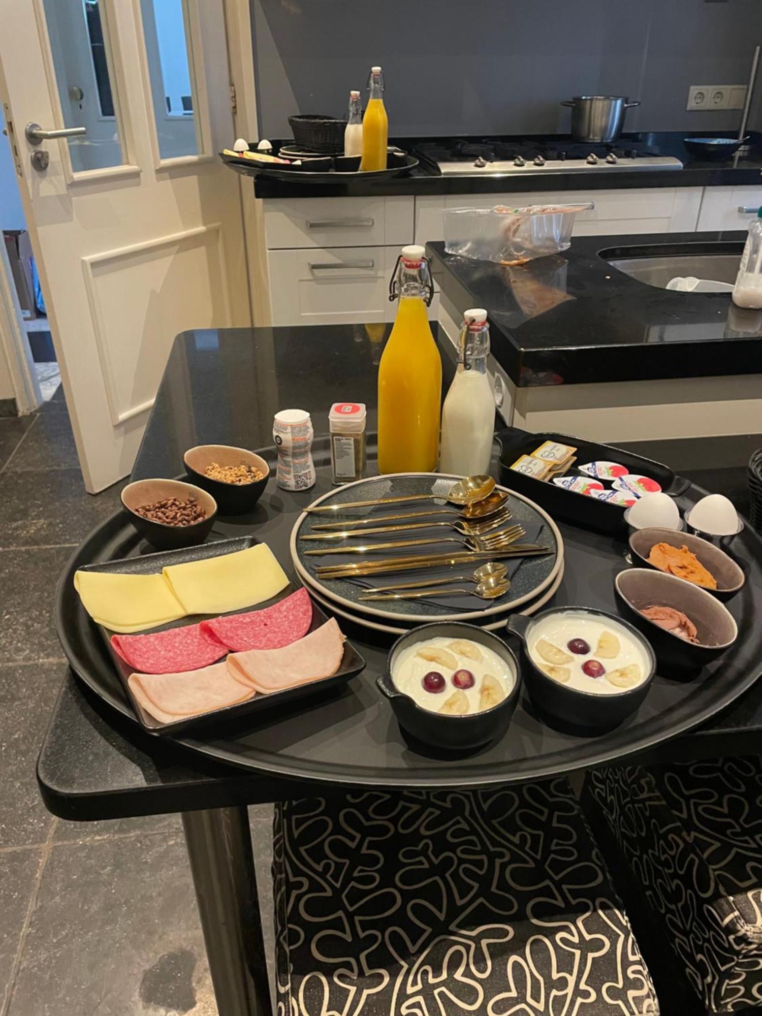 Hush Bed & Breakfast Χέλμοντ Εξωτερικό φωτογραφία