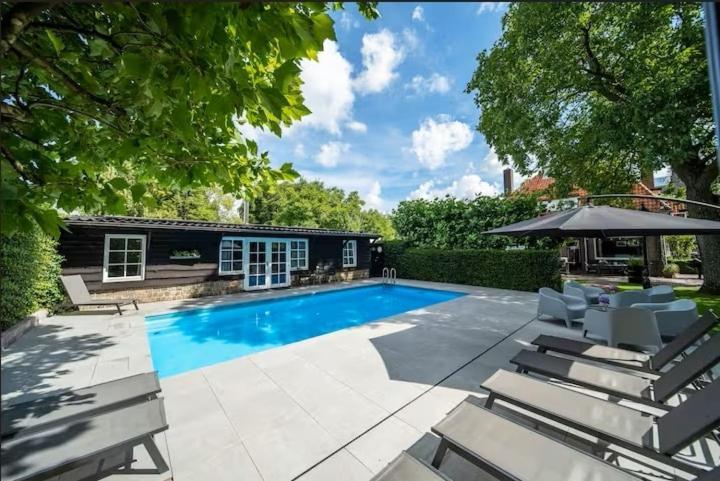 Hush Bed & Breakfast Χέλμοντ Εξωτερικό φωτογραφία