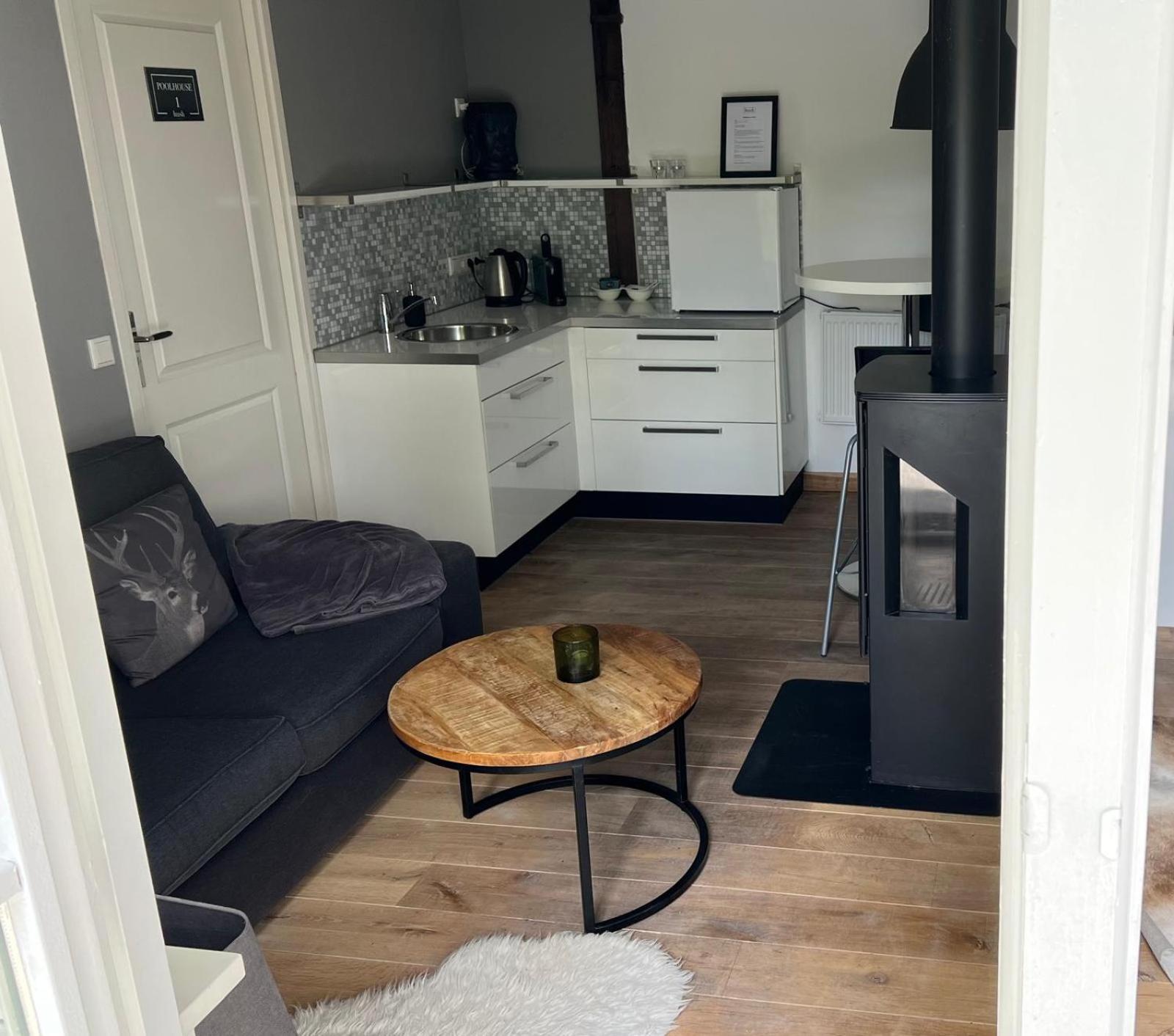 Hush Bed & Breakfast Χέλμοντ Εξωτερικό φωτογραφία